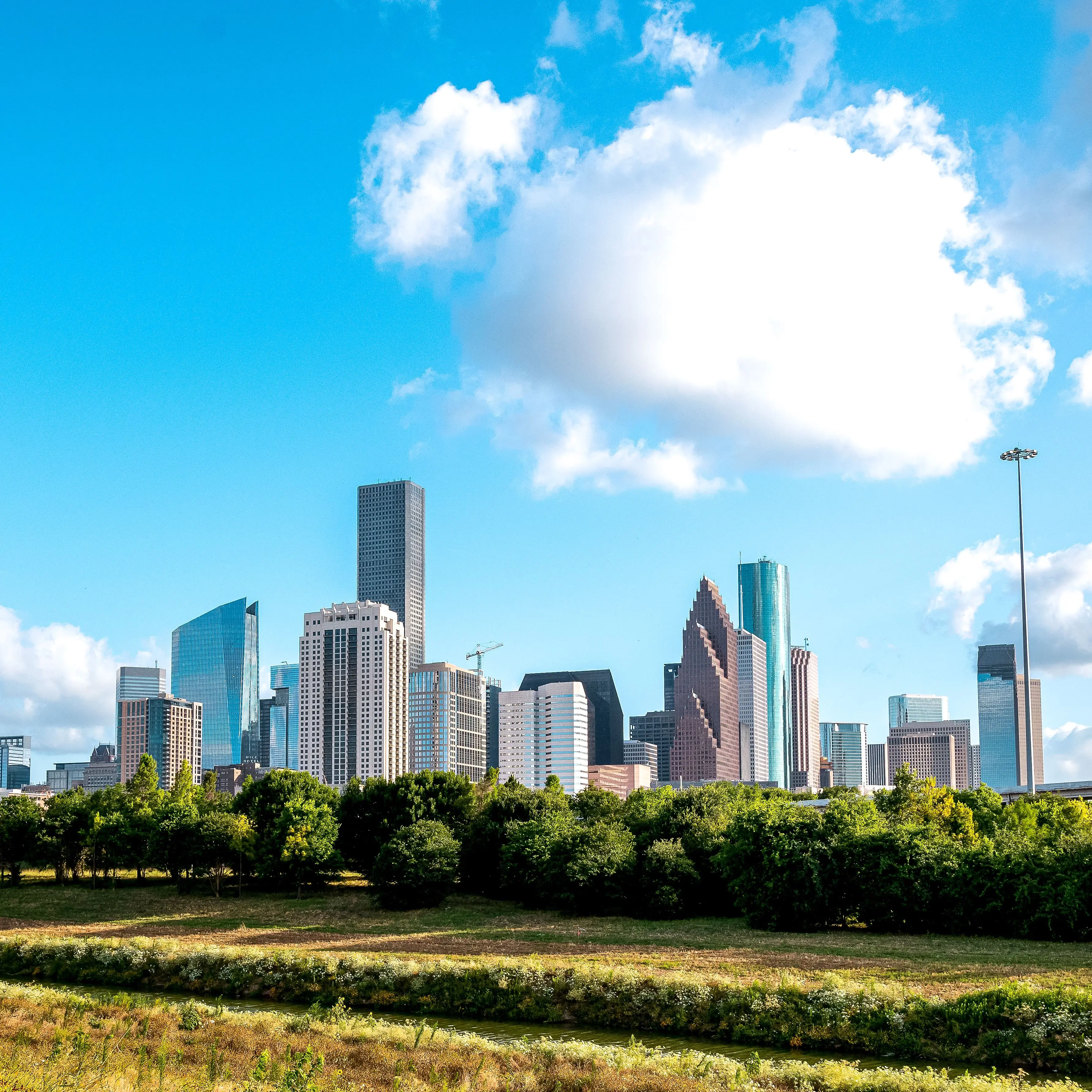 Vista de Houston, Texas – Zolarzo ofrece instalación y mantenimiento de paneles solares en esta zona